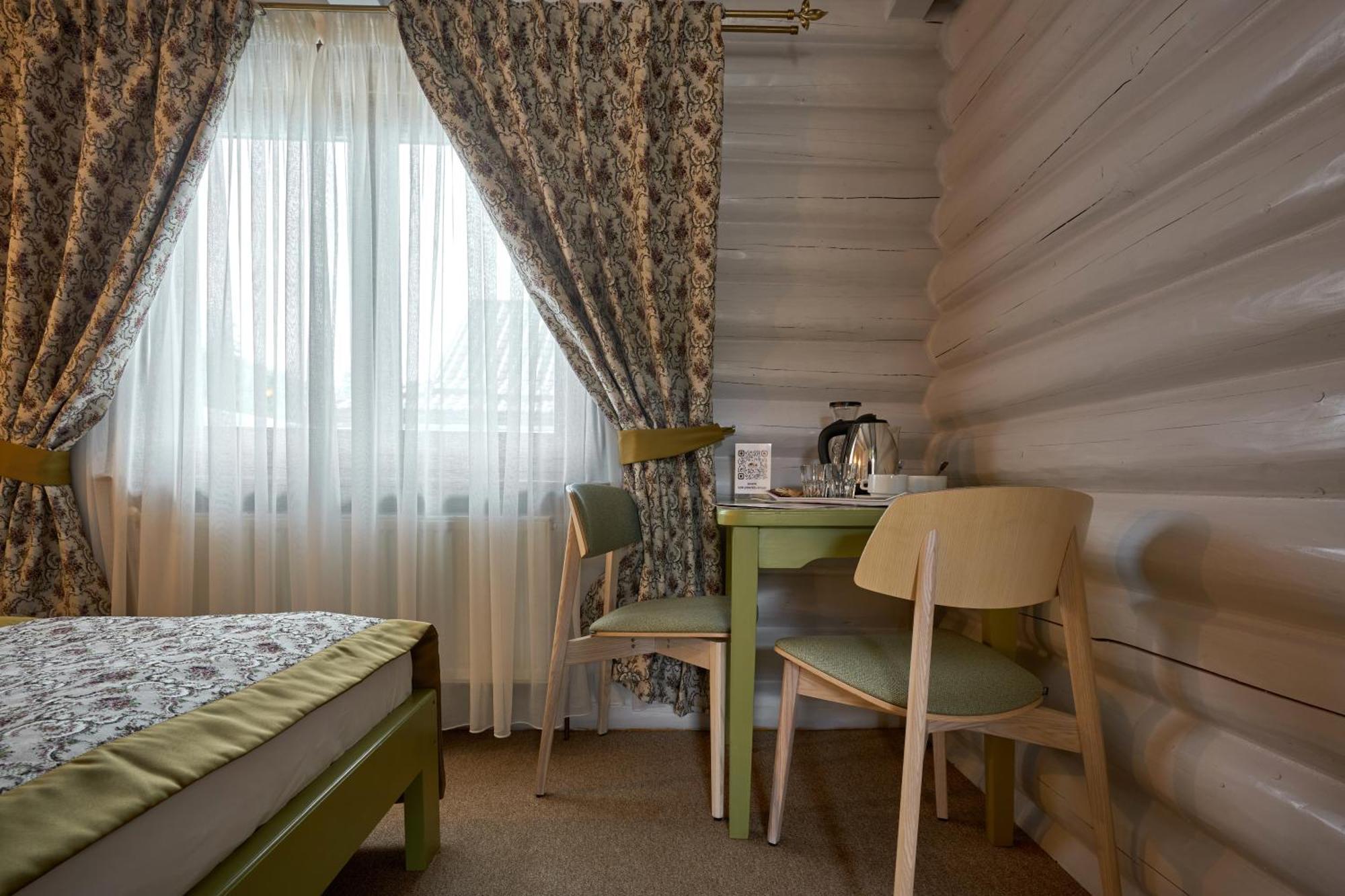Hotel Vedmezhyi Dvir Bukovel Exterior photo